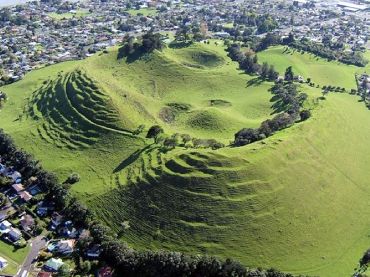 Māngere Mountain