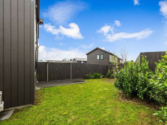Mangere Property - outdoor area