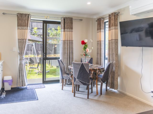 Pukekohe Property - dining area