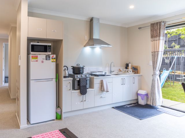 Pukekohe Property - kitchen