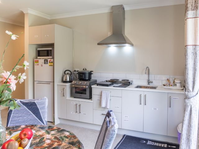 Pukekohe Property - kitchen